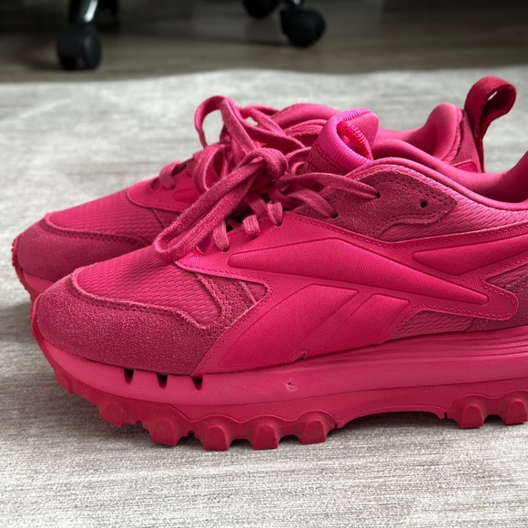 Reebok x Cardi B Classic Leather Pink Fusion Sneakers Sz 7.5 - Picture 3 of 6